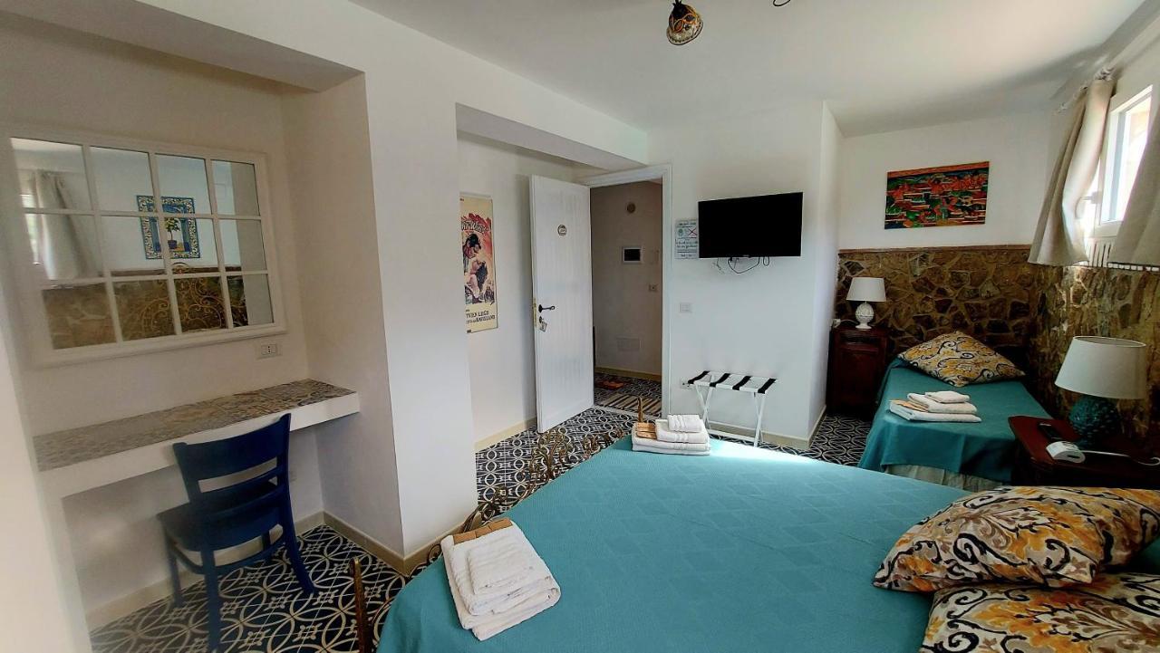 Vfh Villa Flavia Eco B&B - 50 Metri Dal Mare Santa Flavia Exterior foto